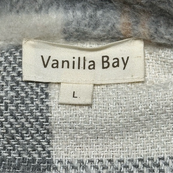 Vanilla Bay Neutral Plaid Button Down Brushed Fabric Shacket with Pockets - Picture 6 of 12